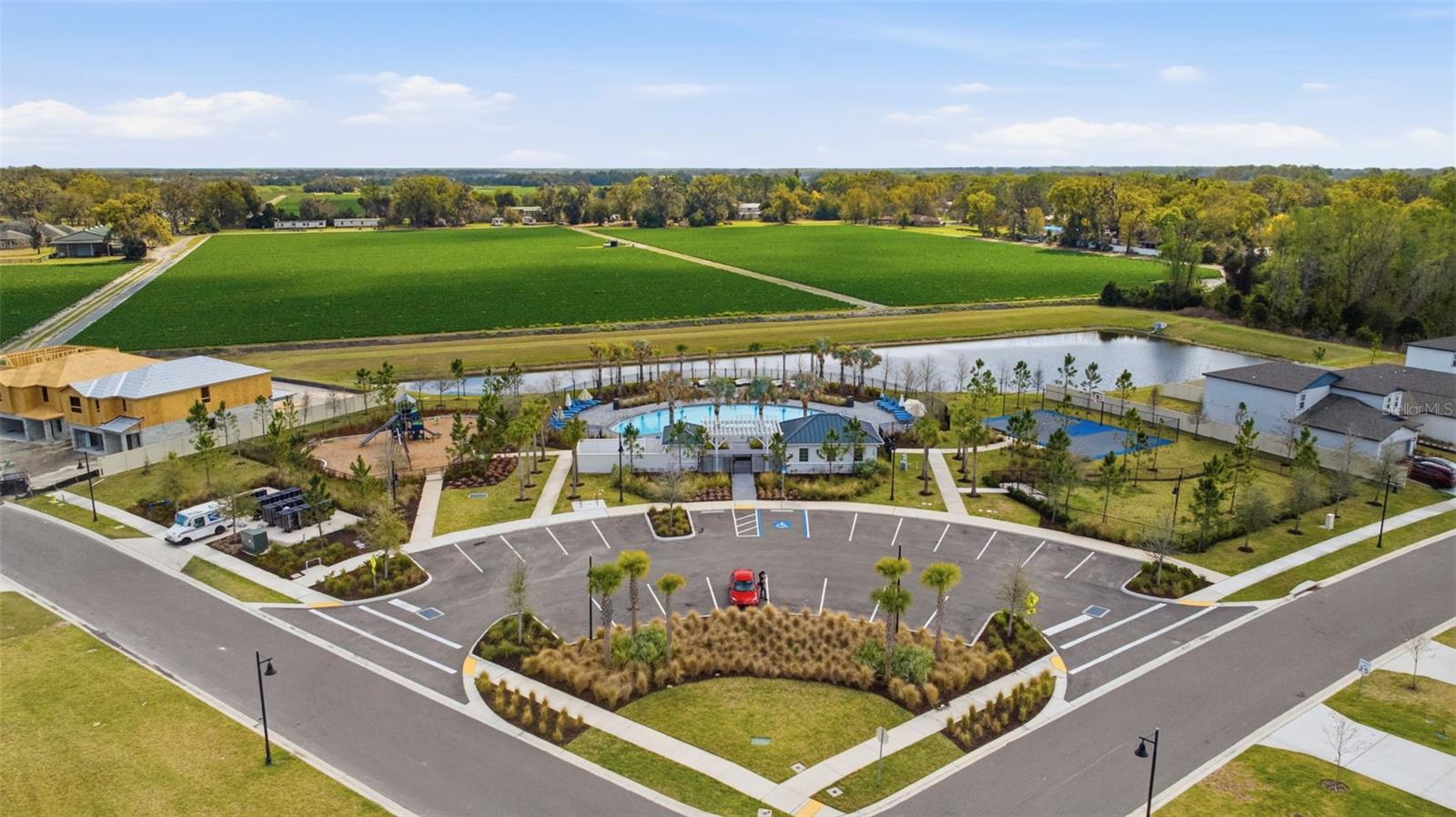 PARK EAST - Residential