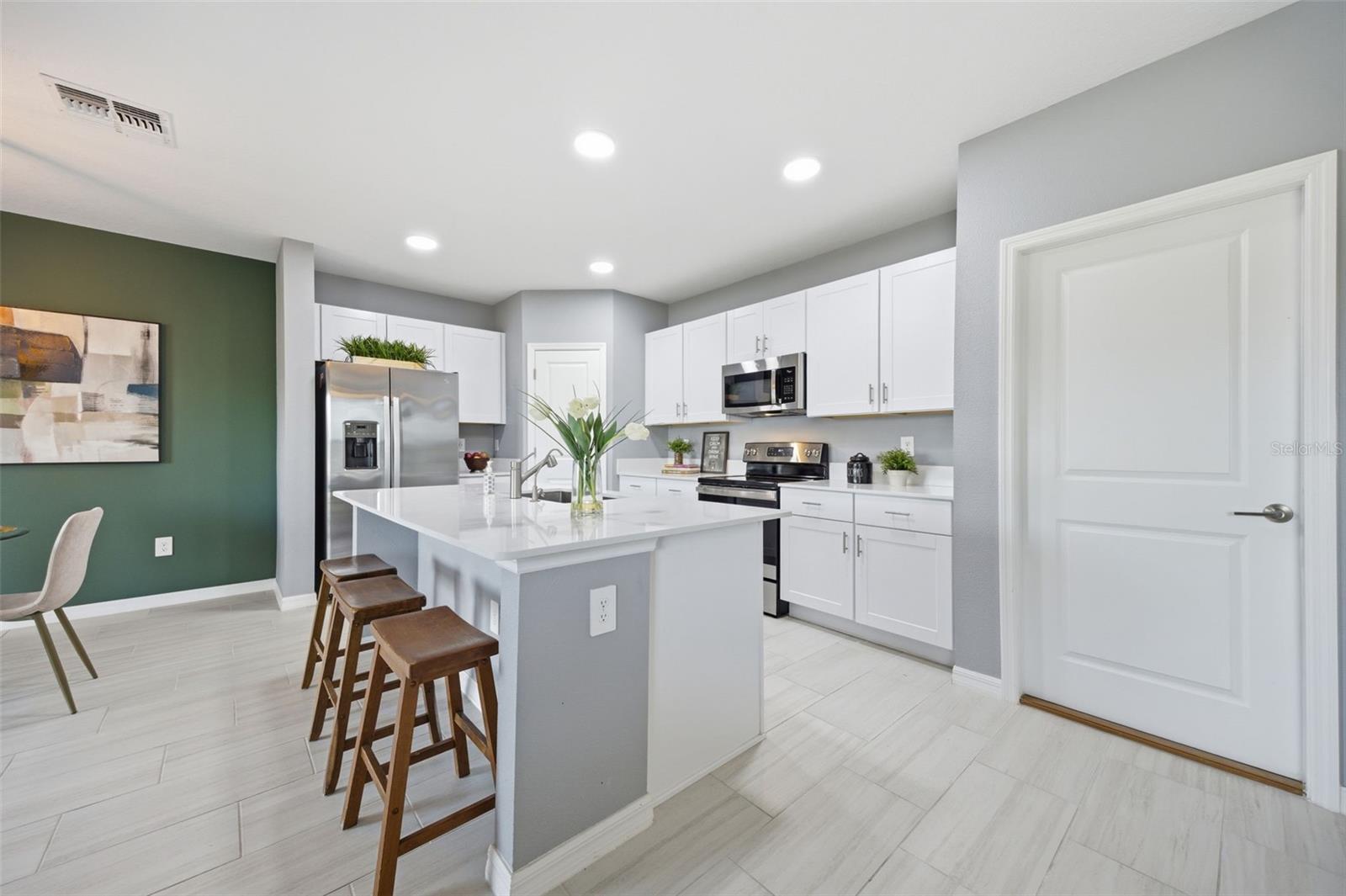 PARK EAST - Residential