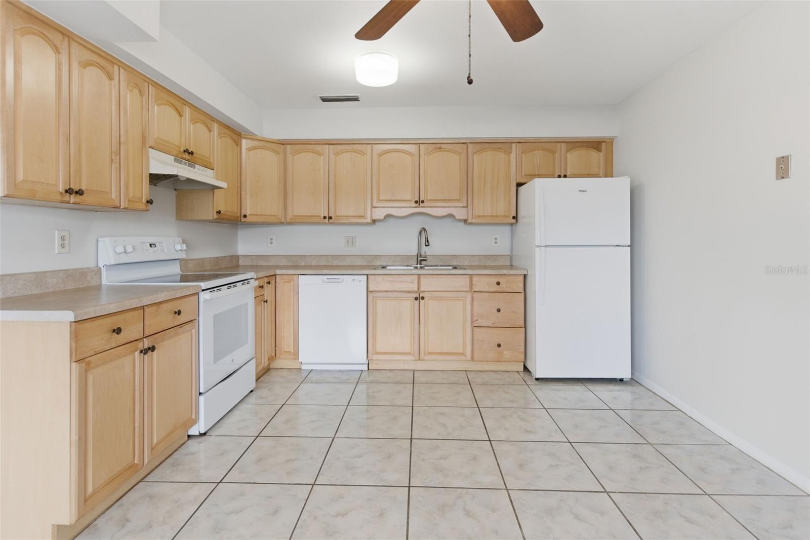 526 HEATHERTON VILLAGE