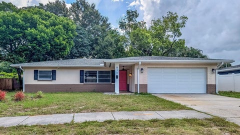 Photo of 611 Patricia Avenue, Dunedin, FL 34698 (MLS # TB8526736)