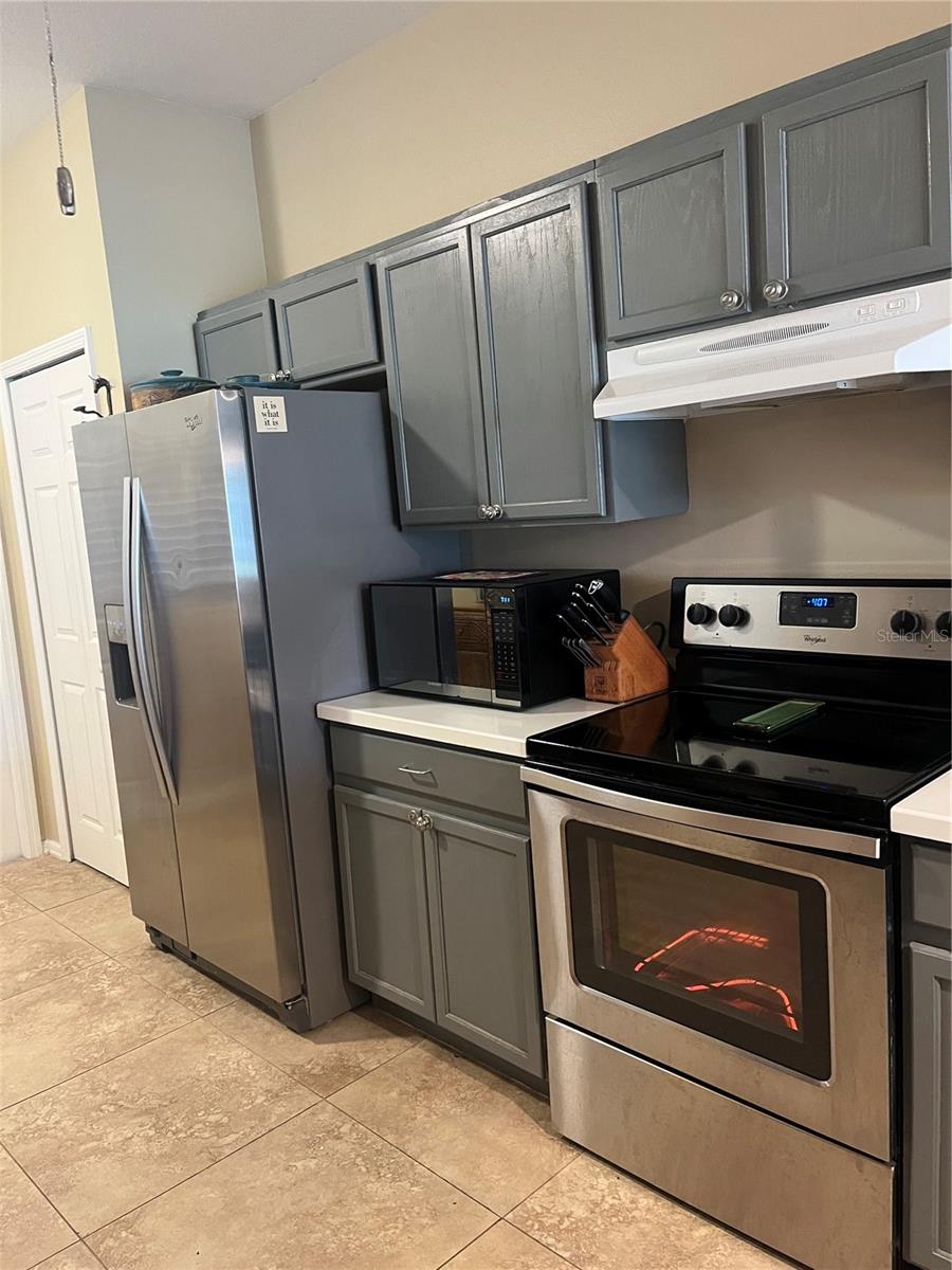 GROVES PH 02 CLUB VILLAS - Residential