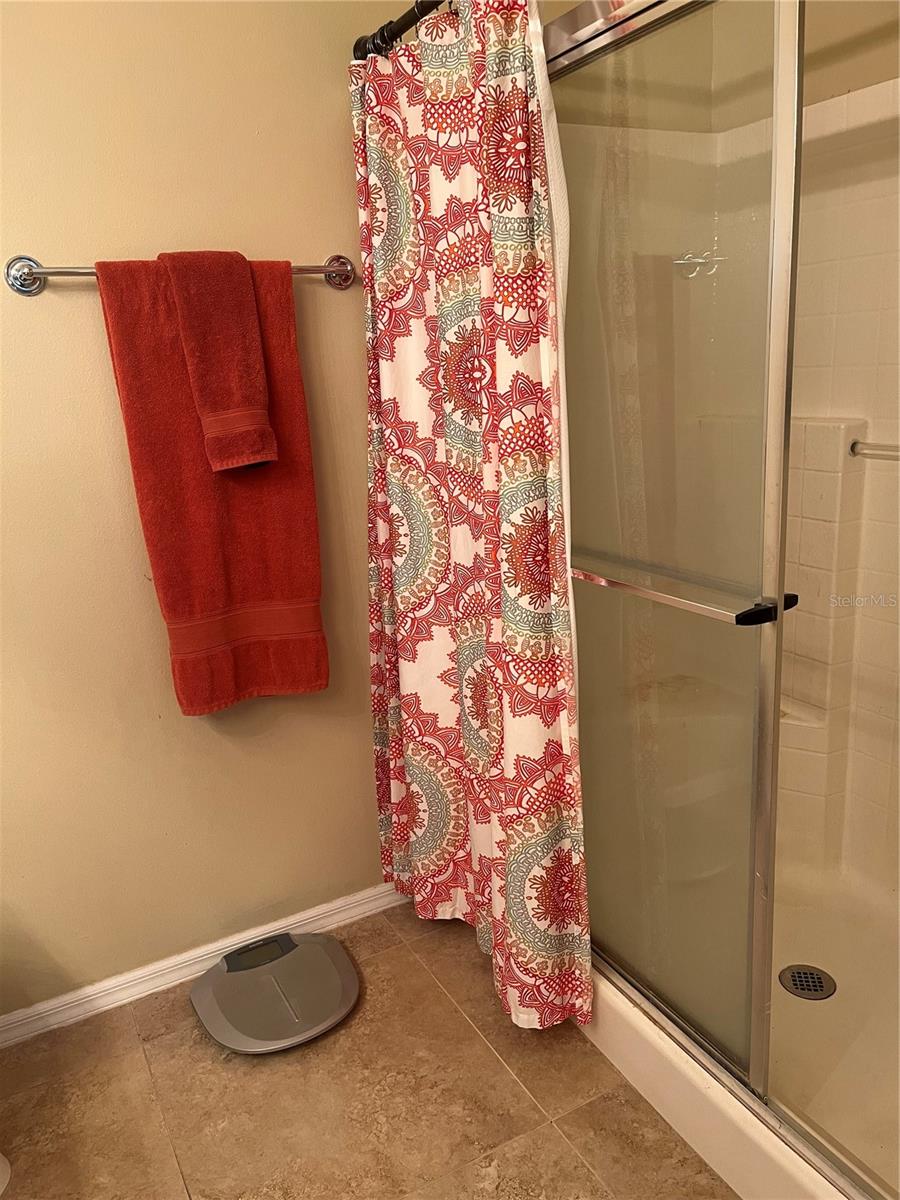 GROVES PH 02 CLUB VILLAS - Residential