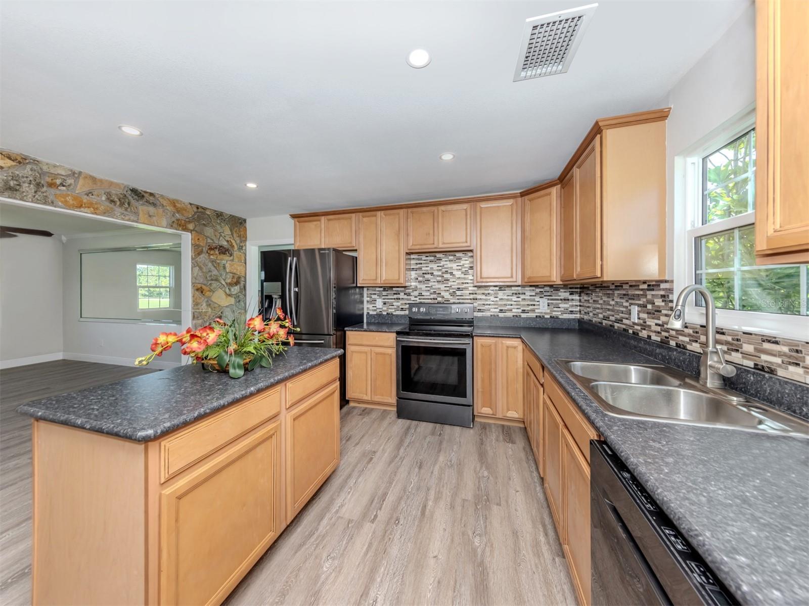 RAINBOW RANCH ACRES - Residential