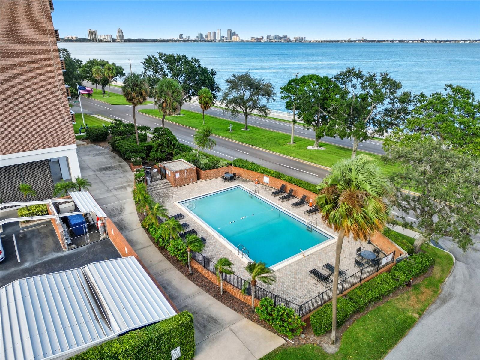 BAYSHORE TOWERS A CONDO - Residential
