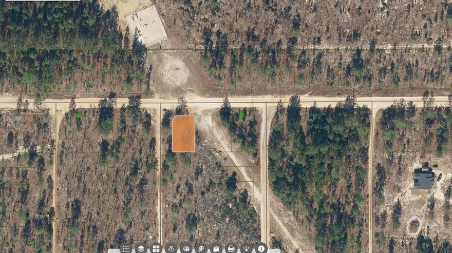 A VACANT LOT IN INTERLACHEN IN PUTNAM COUNTY!!!