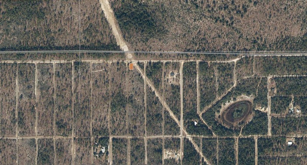 Photo of 4 Lemon Street, Interlachen, FL 32148 (MLS # A4694132)