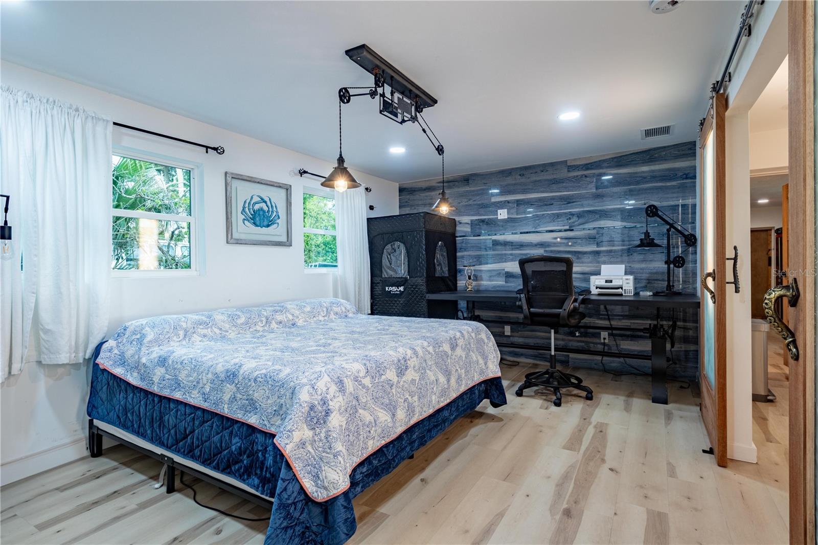 HAWKS PARK CO - Residential