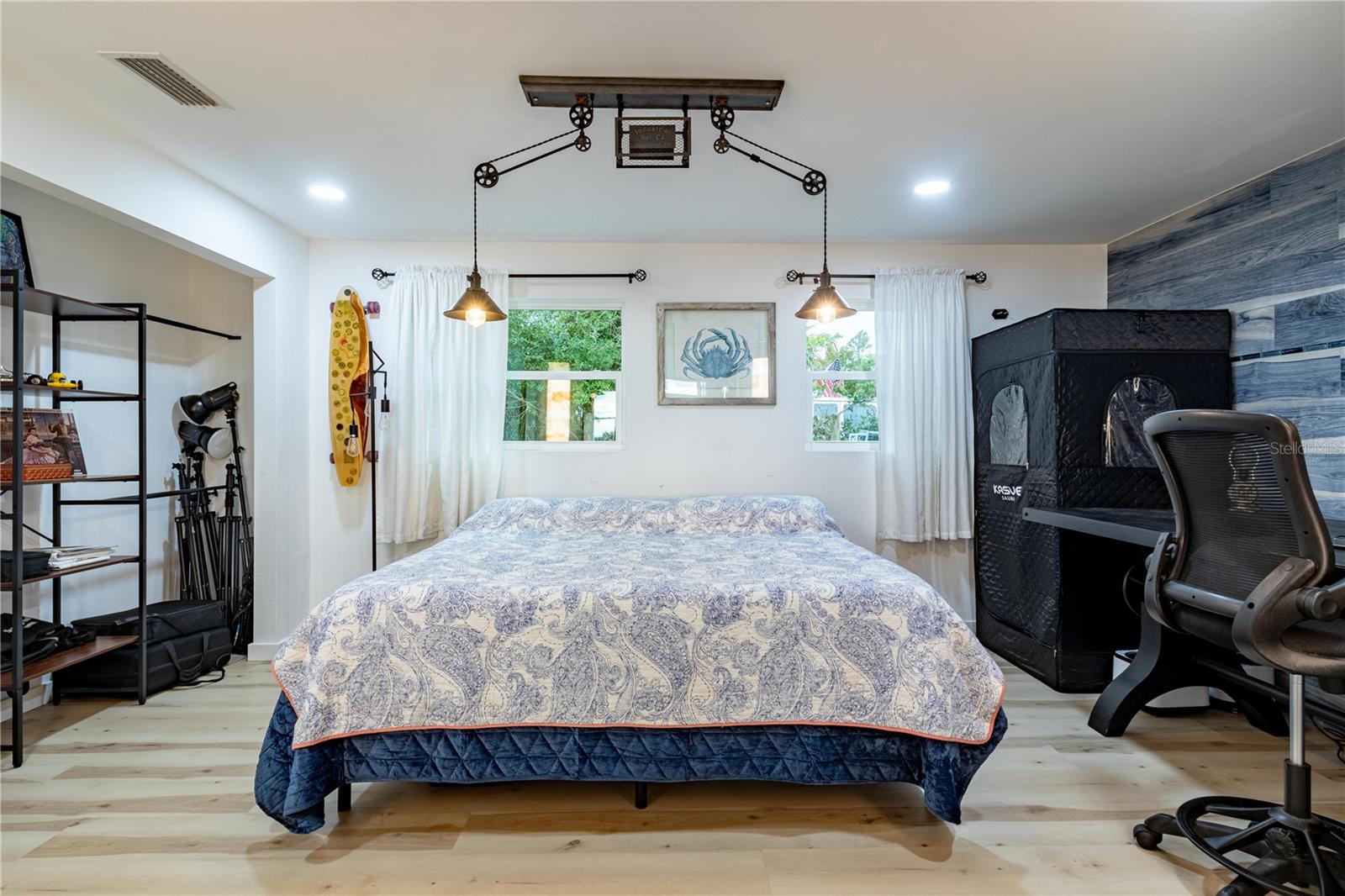 HAWKS PARK CO - Residential