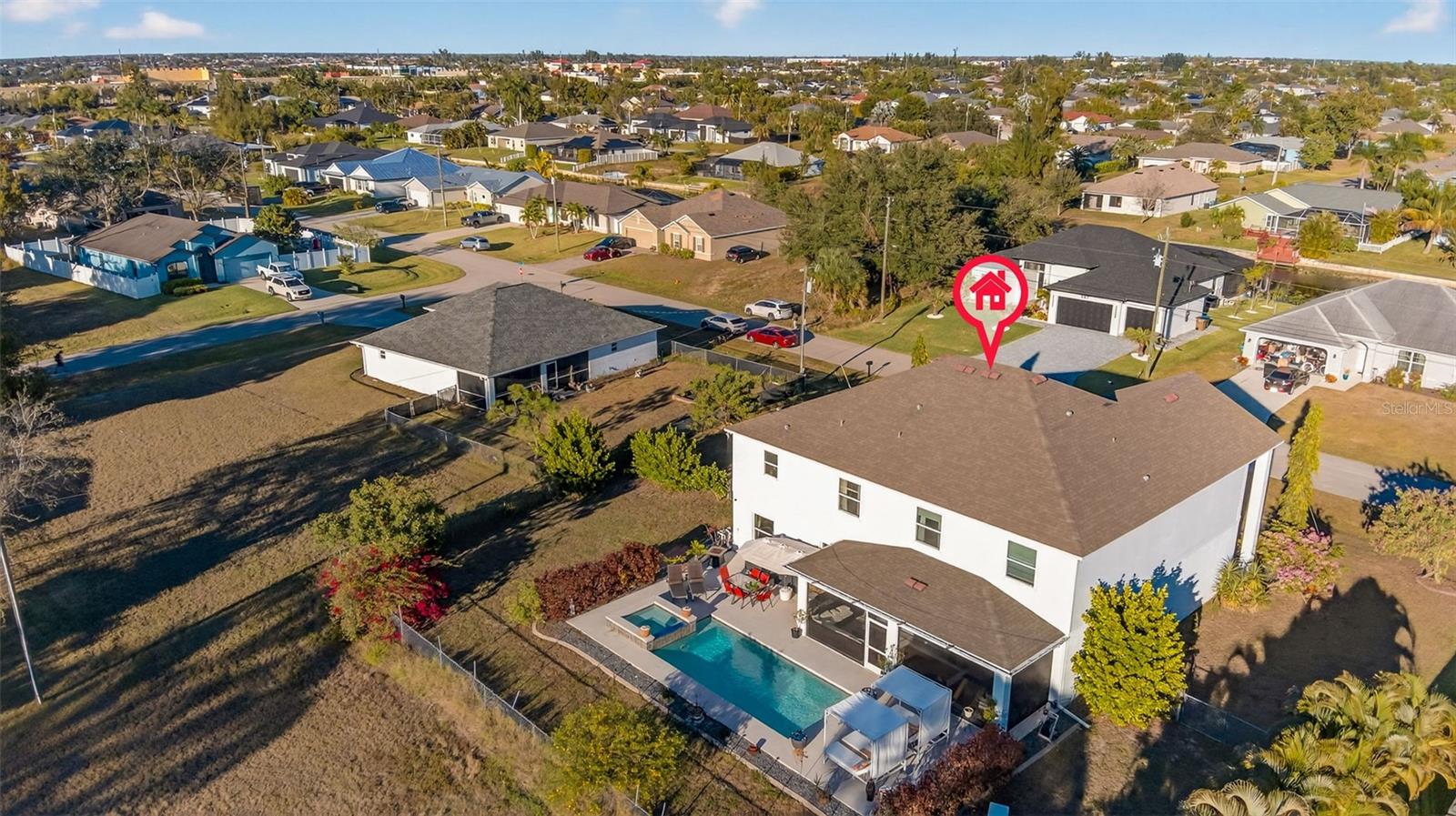 CAPE CORAL - Residential