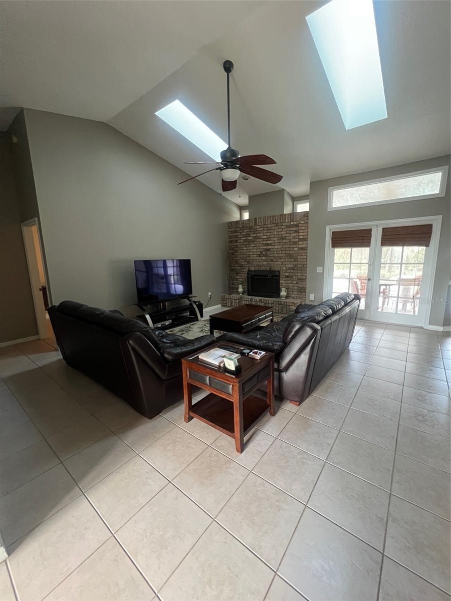 LAFAYETTE FOREST - Residential