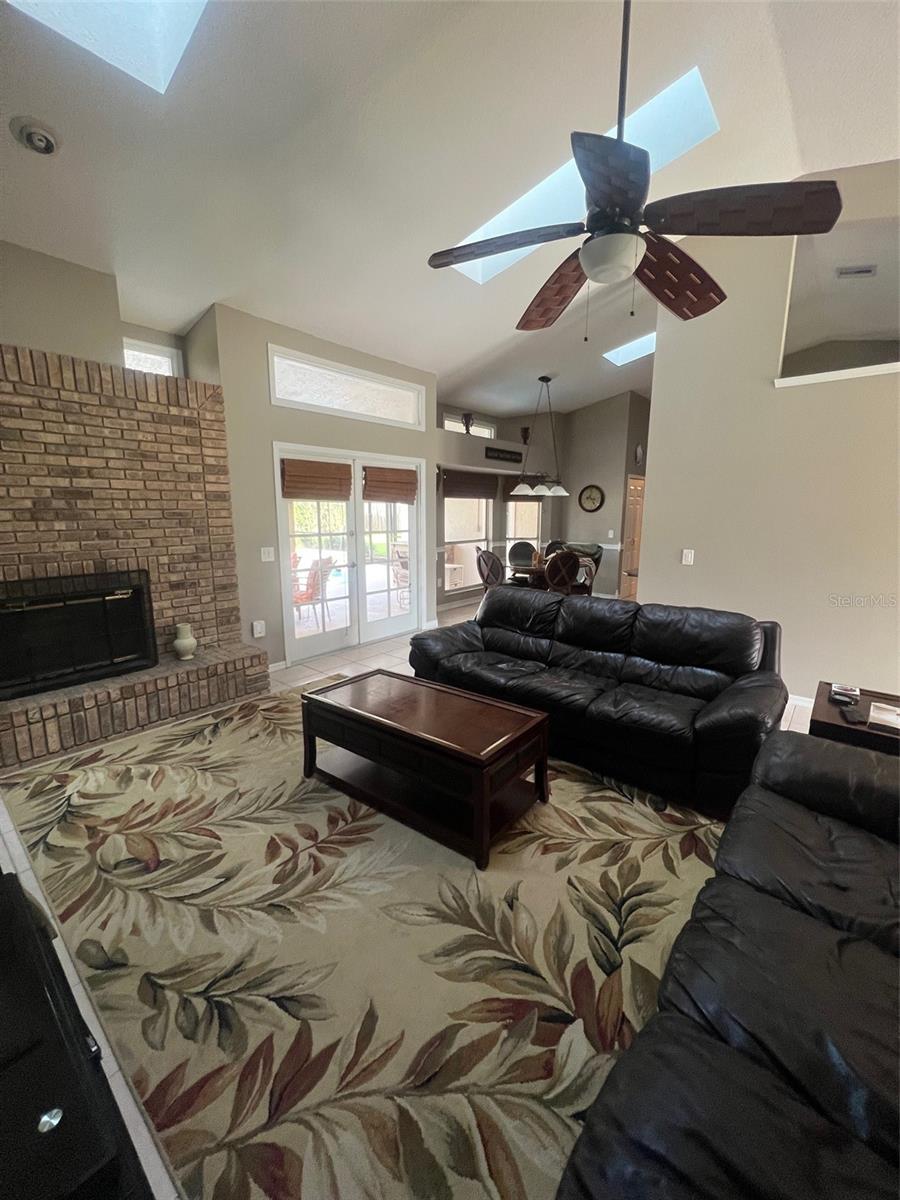 LAFAYETTE FOREST - Residential