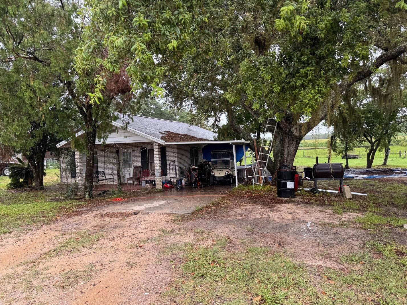 4011 E ROBINSON DRIVE