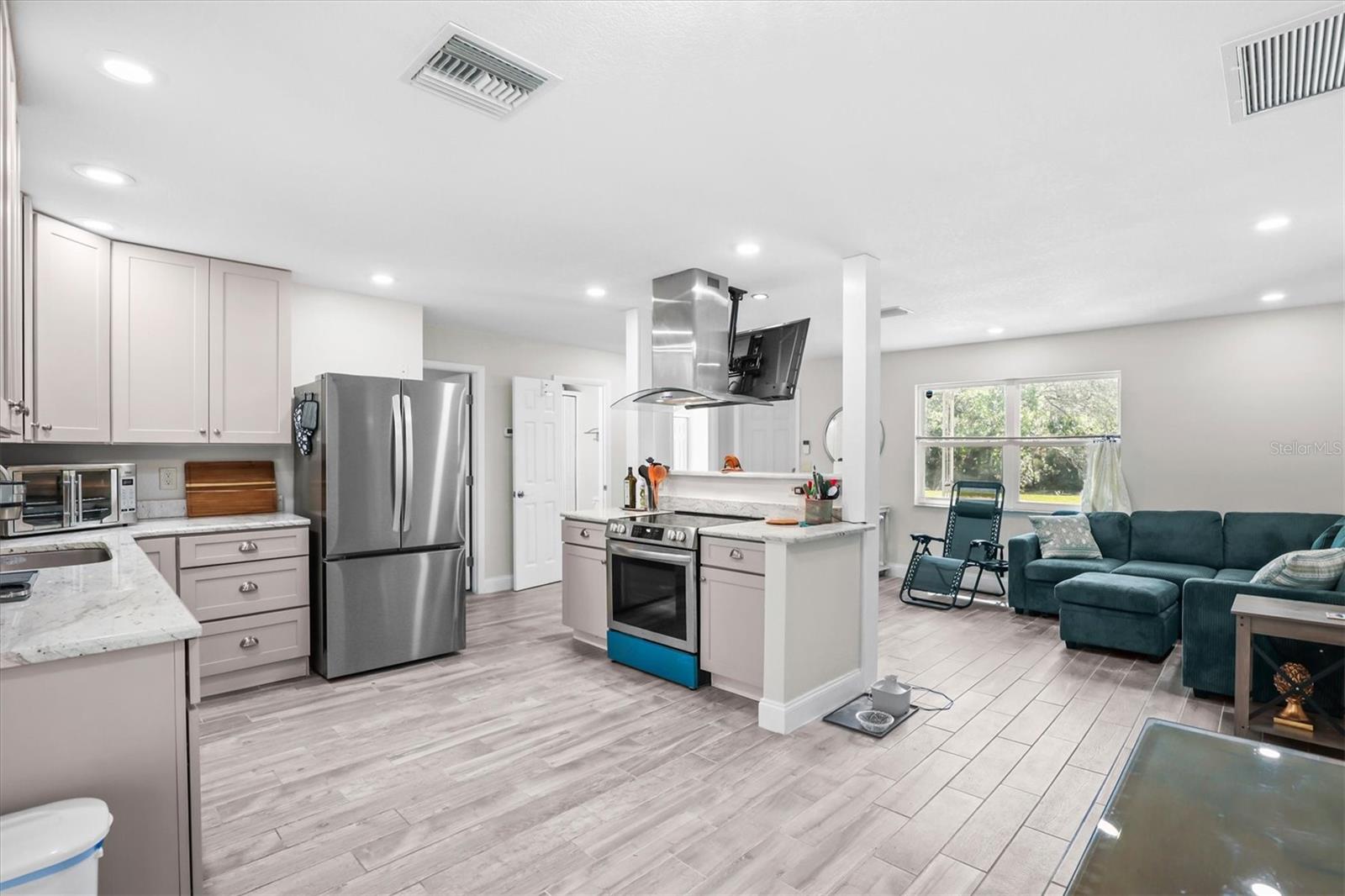 PALM GROVE COLONY - Residential