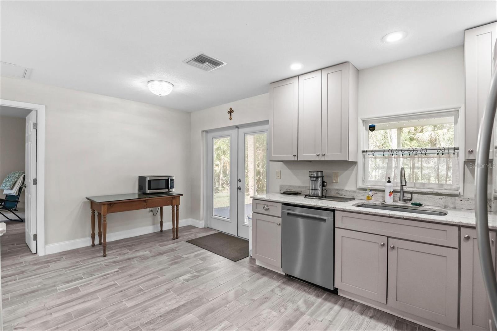 PALM GROVE COLONY - Residential