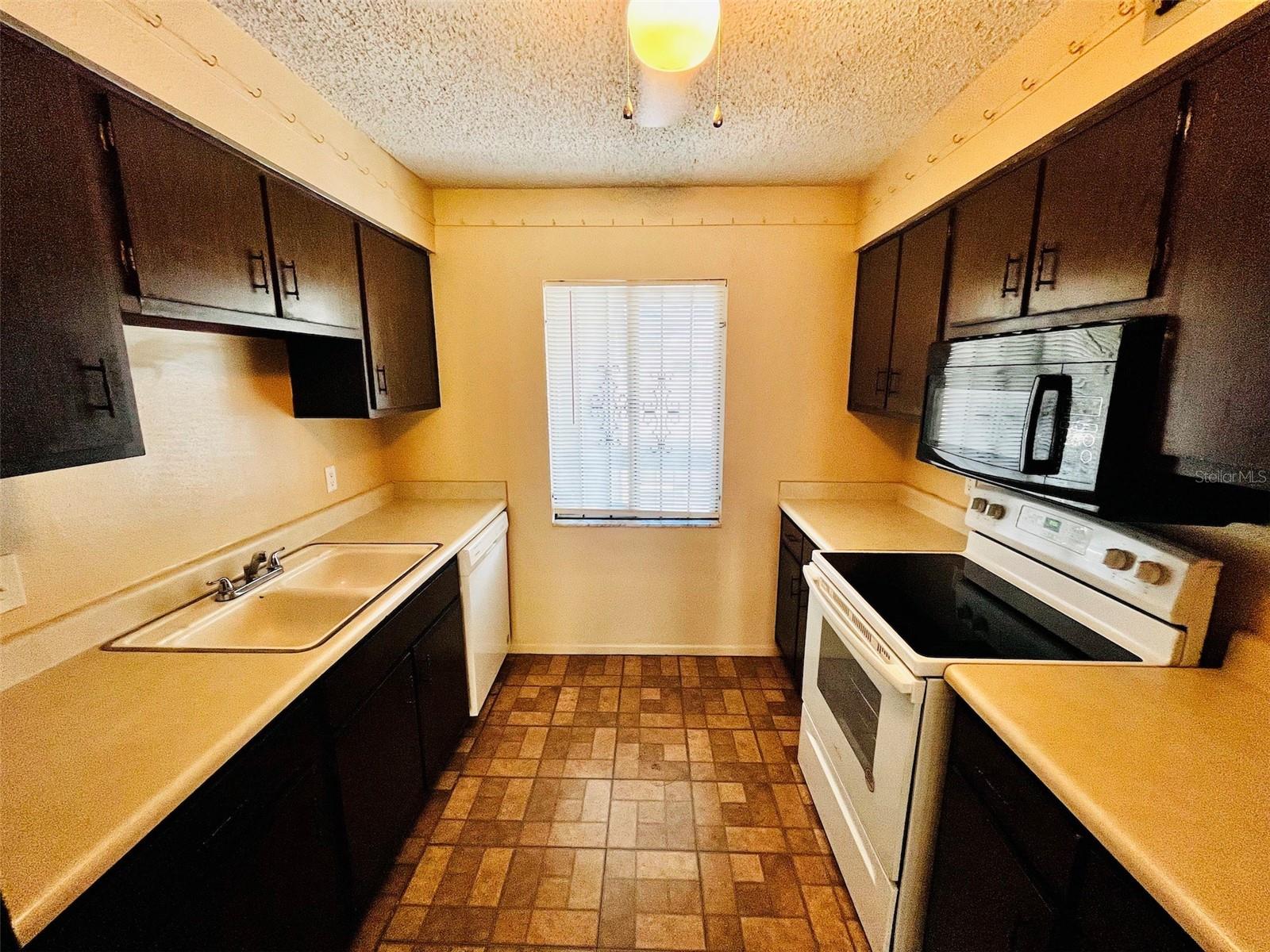 PLACE ONE A CONDO - Residential Lease