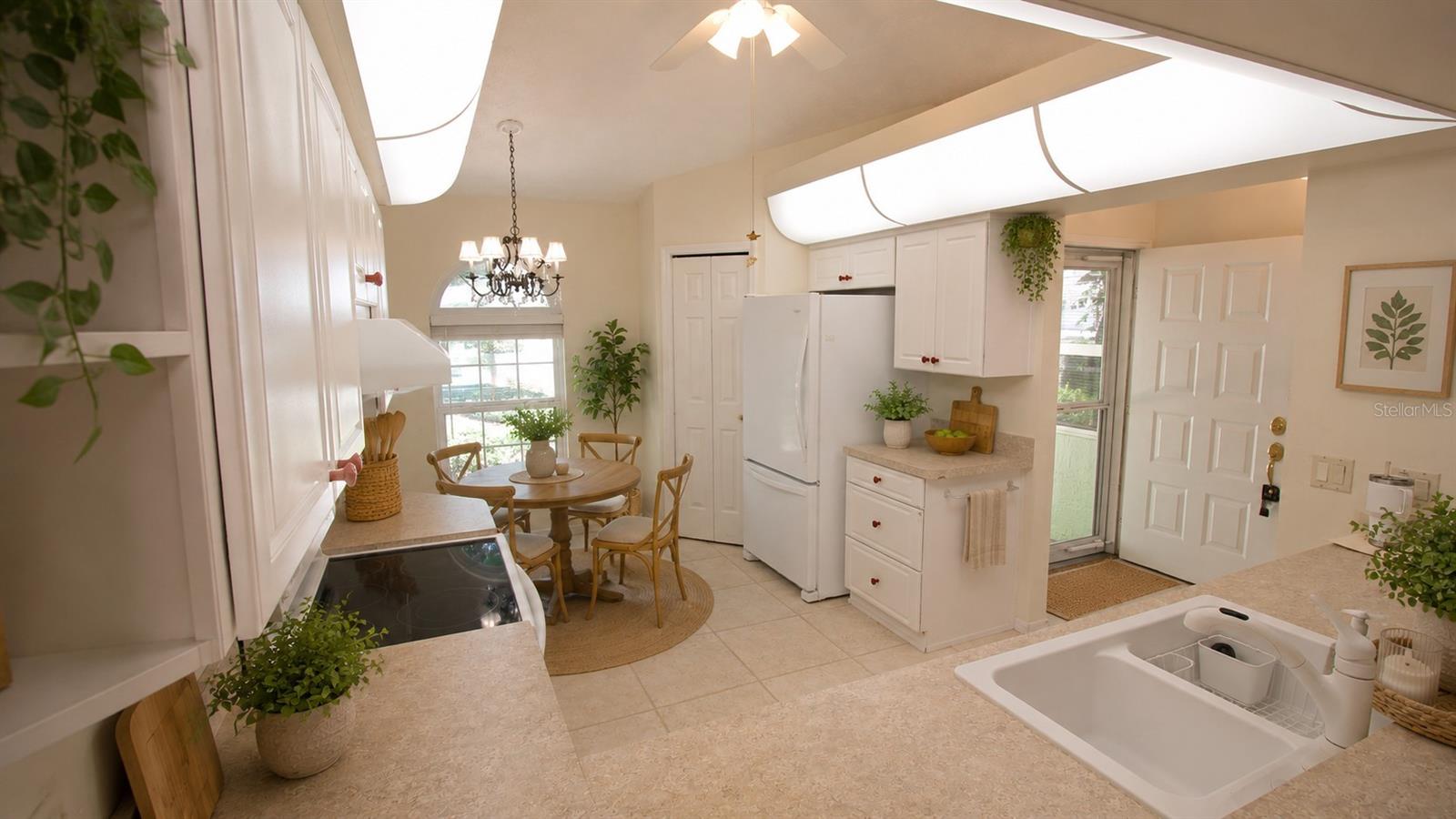 WINDERMERE PH 01 - Residential