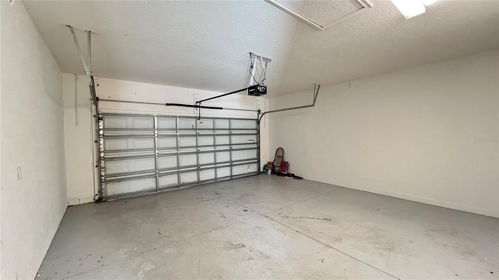 SUMMERLAKE PD PHASES 2C, 2D, 2E 83/145 LOT 9 BLK I - Residential