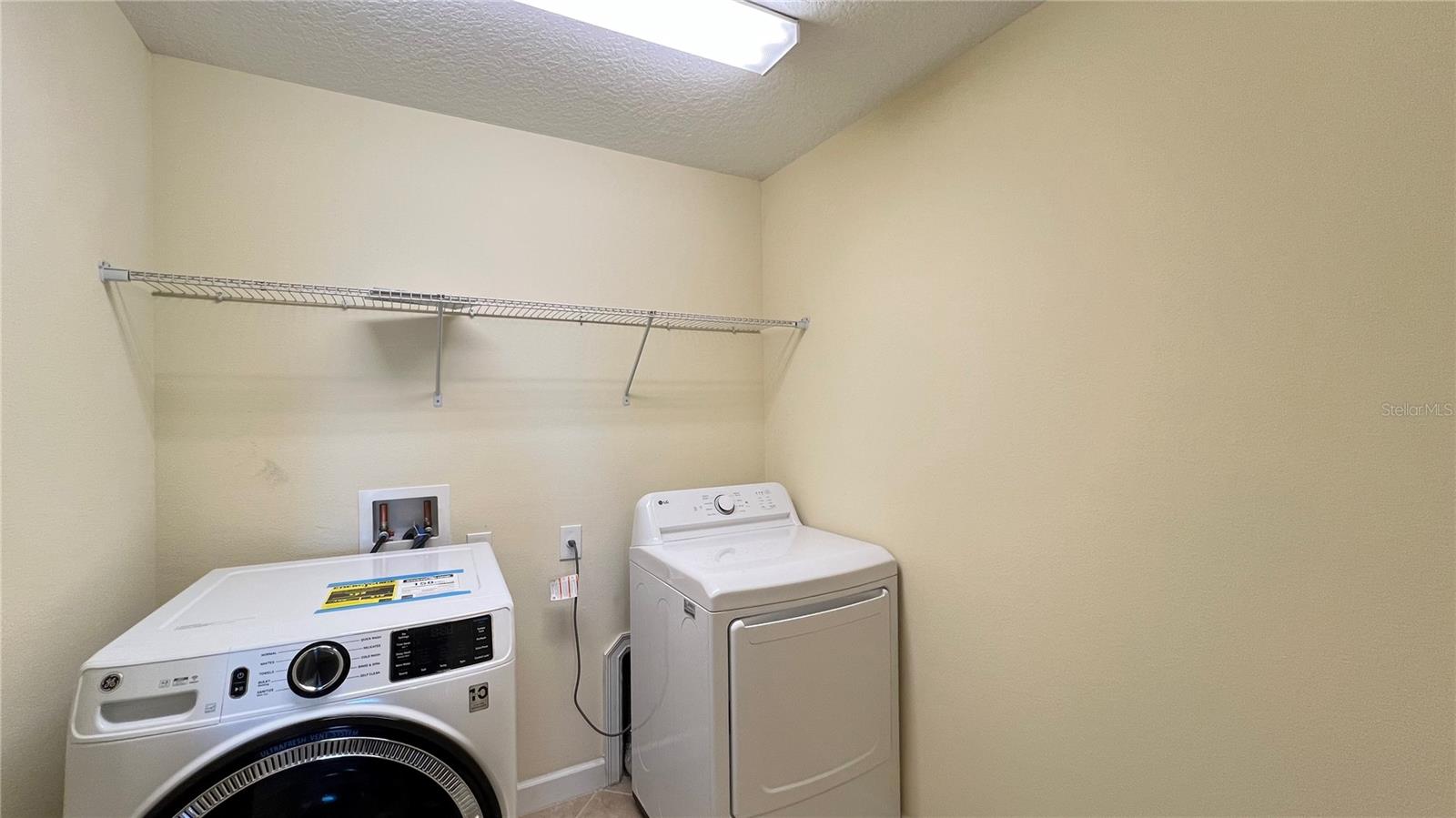 SUMMERLAKE PD PHASES 2C, 2D, 2E 83/145 LOT 9 BLK I - Residential