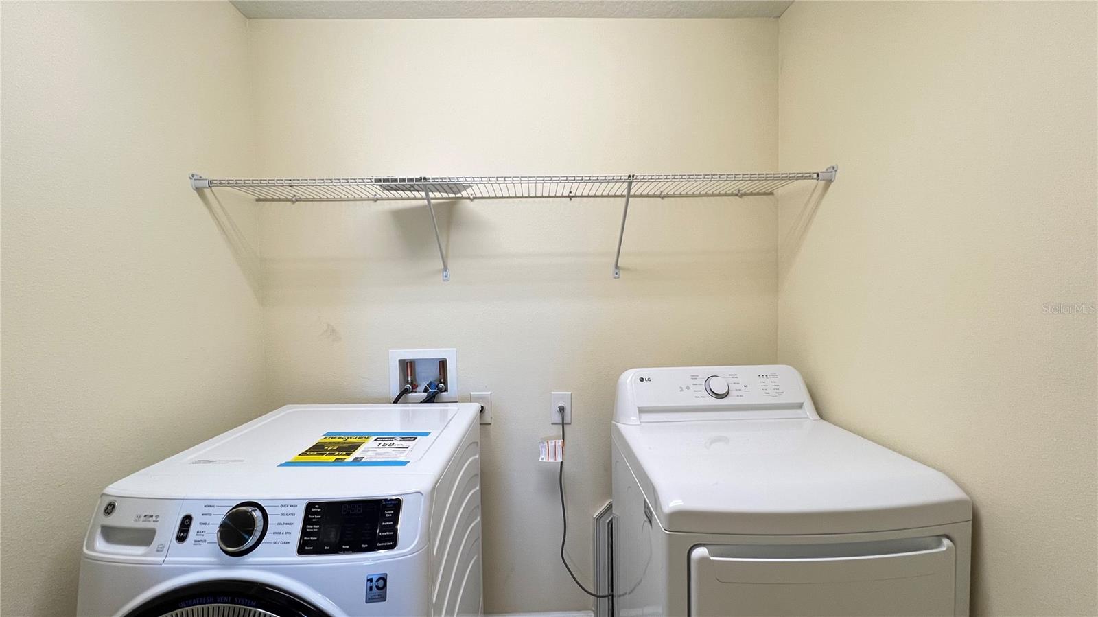 SUMMERLAKE PD PHASES 2C, 2D, 2E 83/145 LOT 9 BLK I - Residential