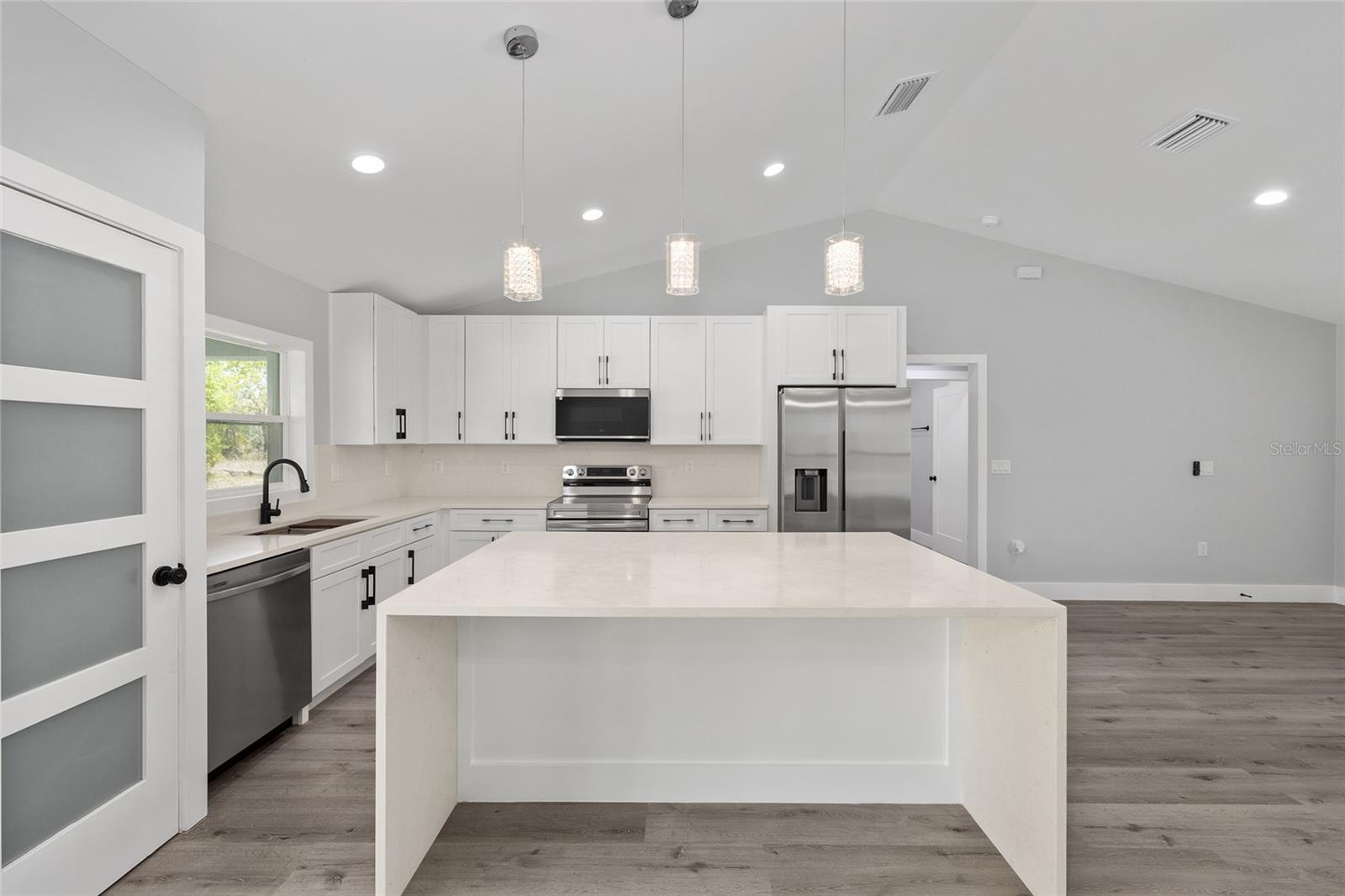 SILVER SPGS SHORES UN 35 - Residential