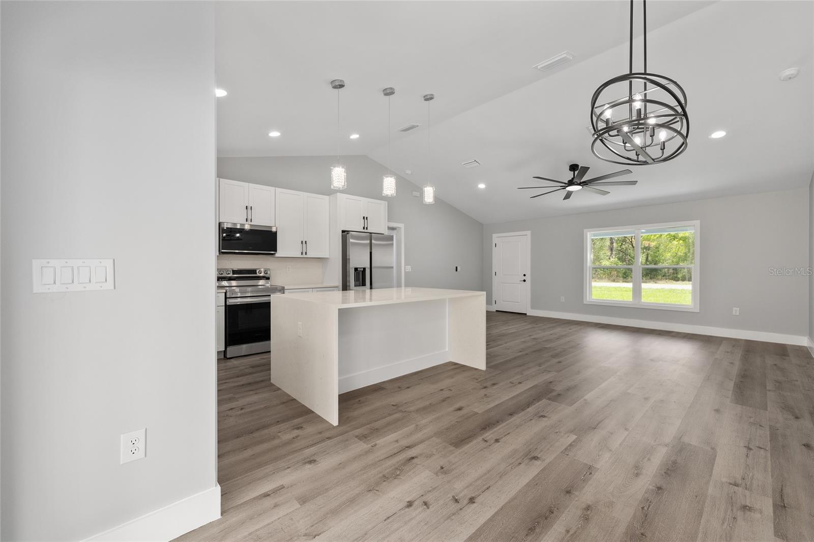 SILVER SPGS SHORES UN 35 - Residential