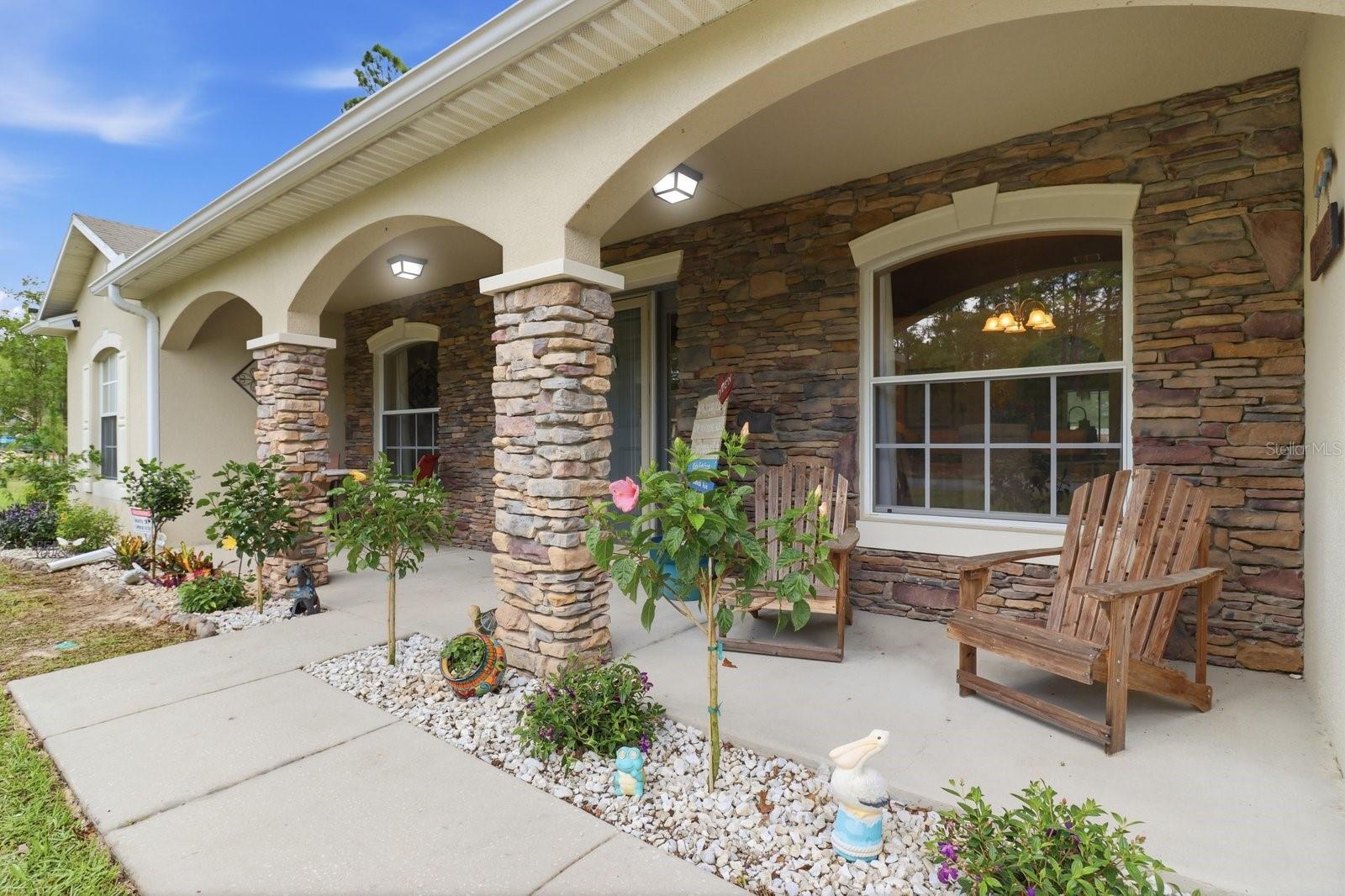 8798 N RAIDIN DRIVE