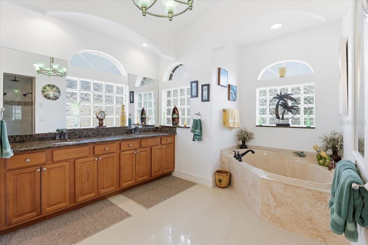 ROTONDA WEST LONG MEADOW - Residential