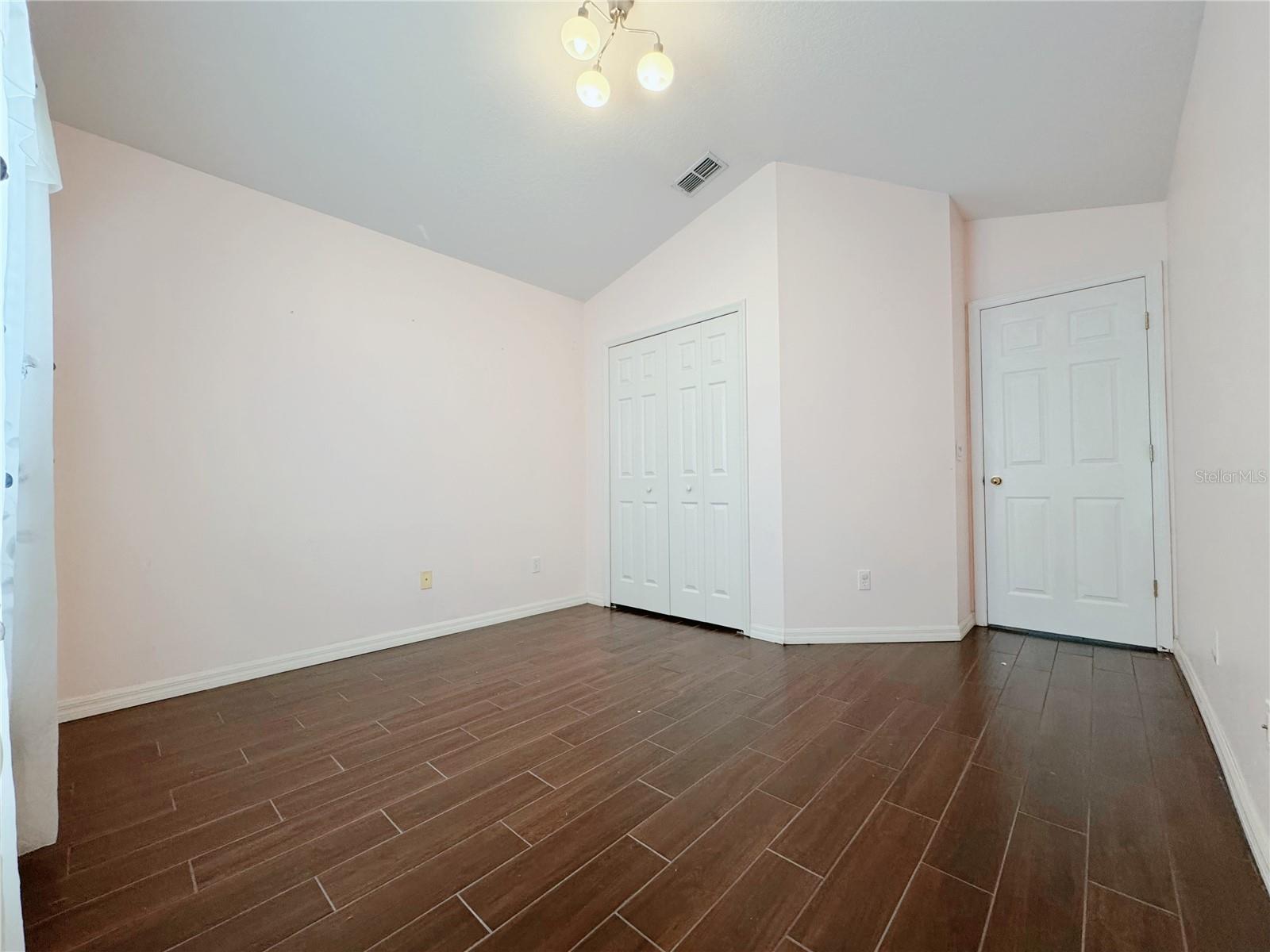 HUNTERS CREEK TRACT 125 - Residential Lease