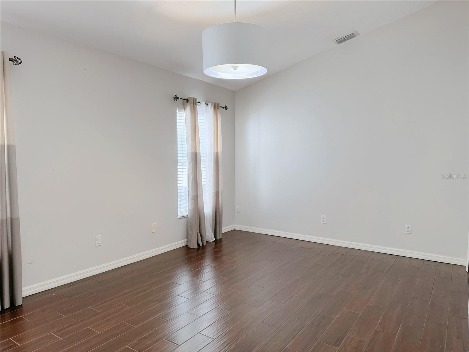 HUNTERS CREEK TRACT 125 - Residential Lease