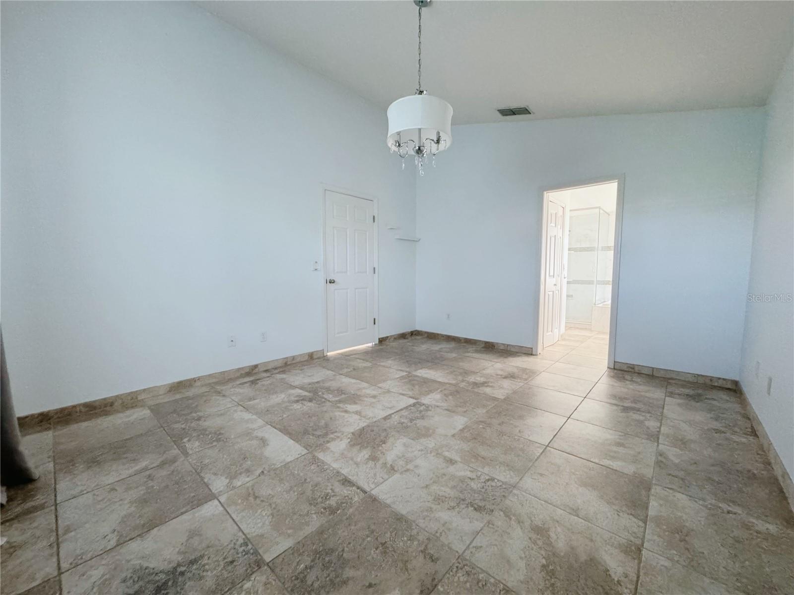 HUNTERS CREEK TRACT 125 - Residential Lease