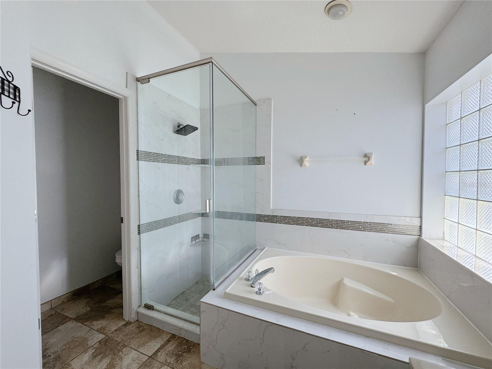 HUNTERS CREEK TRACT 125 - Residential Lease