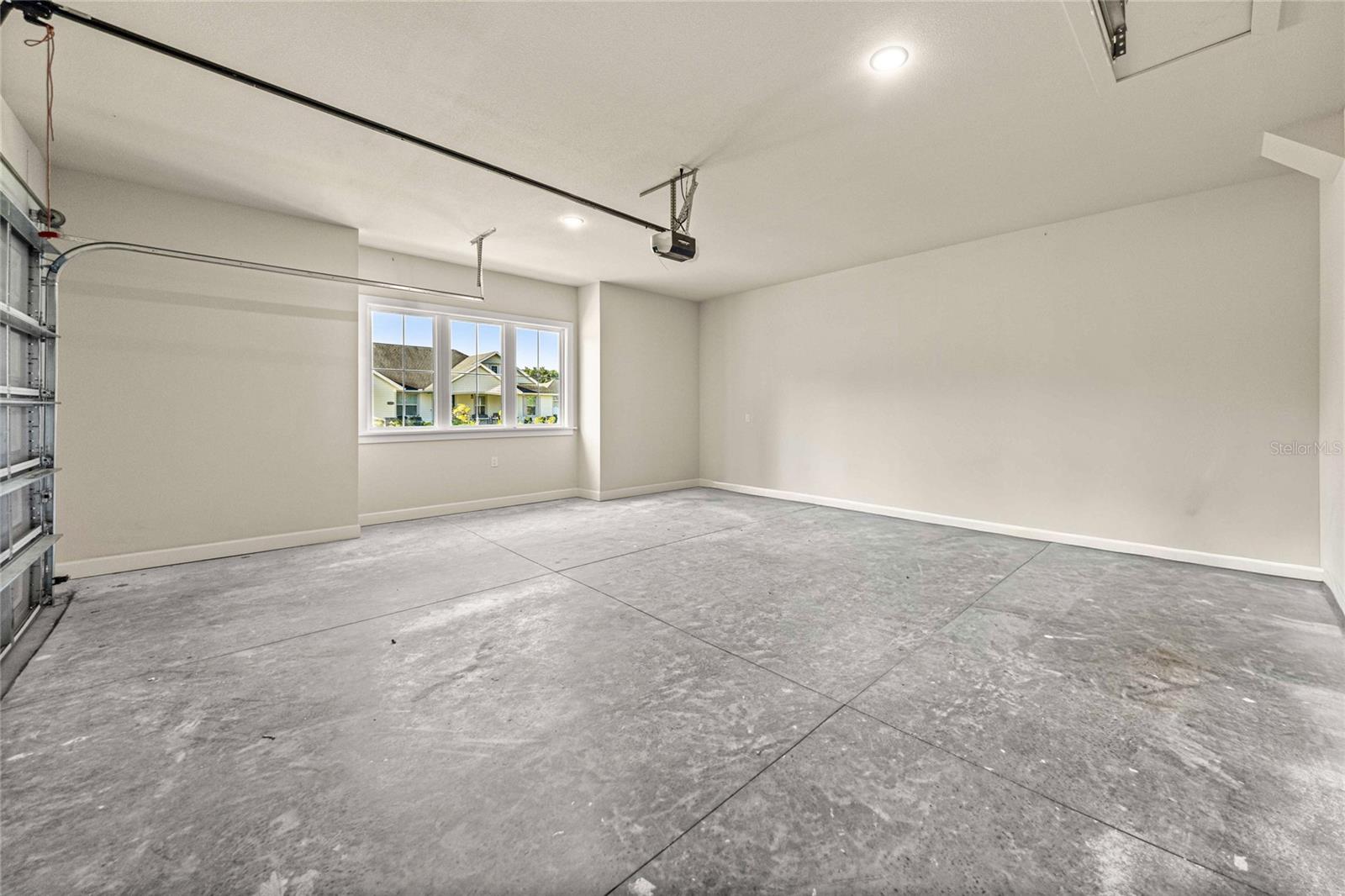 SUMMERSET ESTATE - Residential