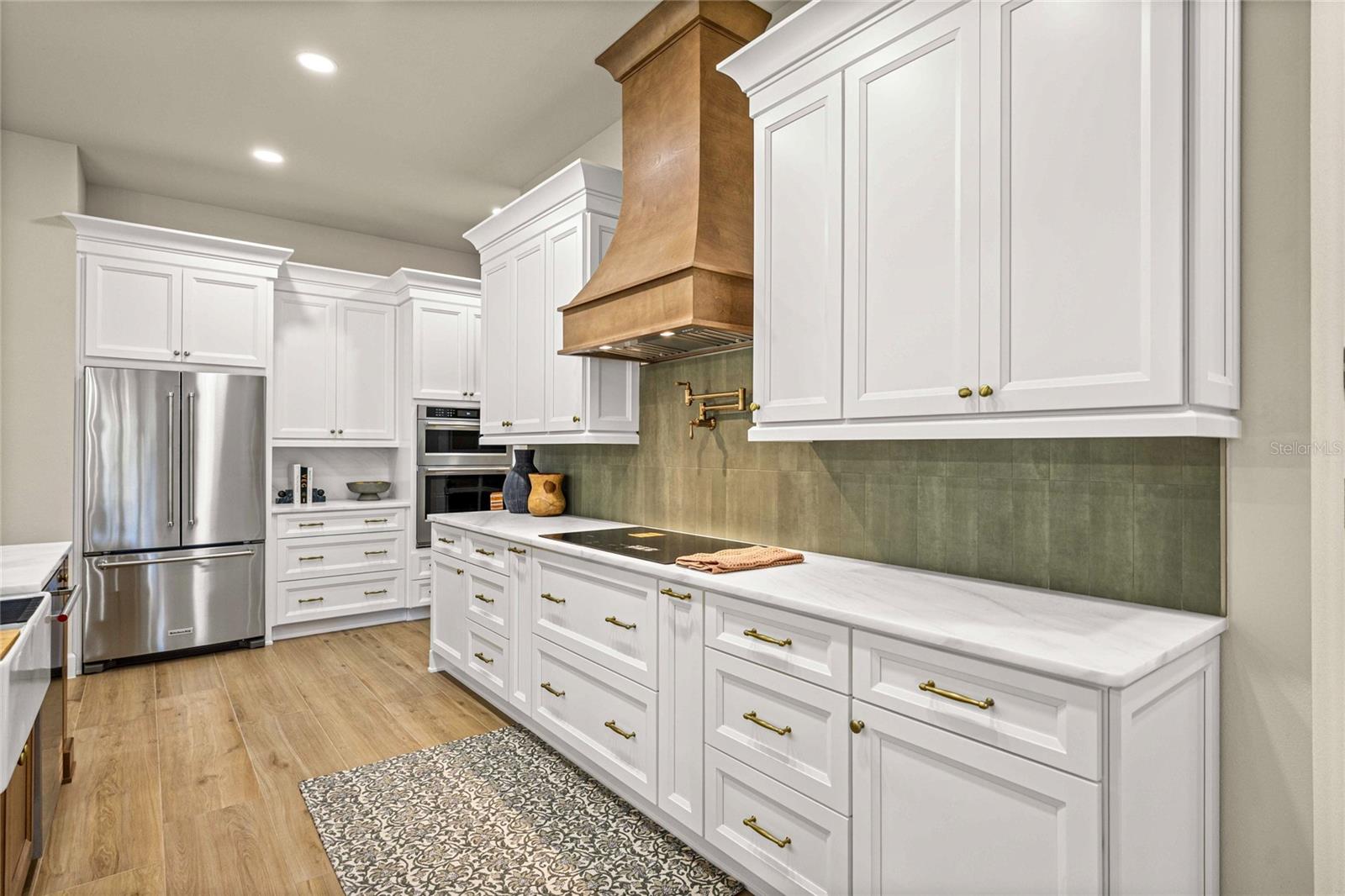 SUMMERSET ESTATE - Residential