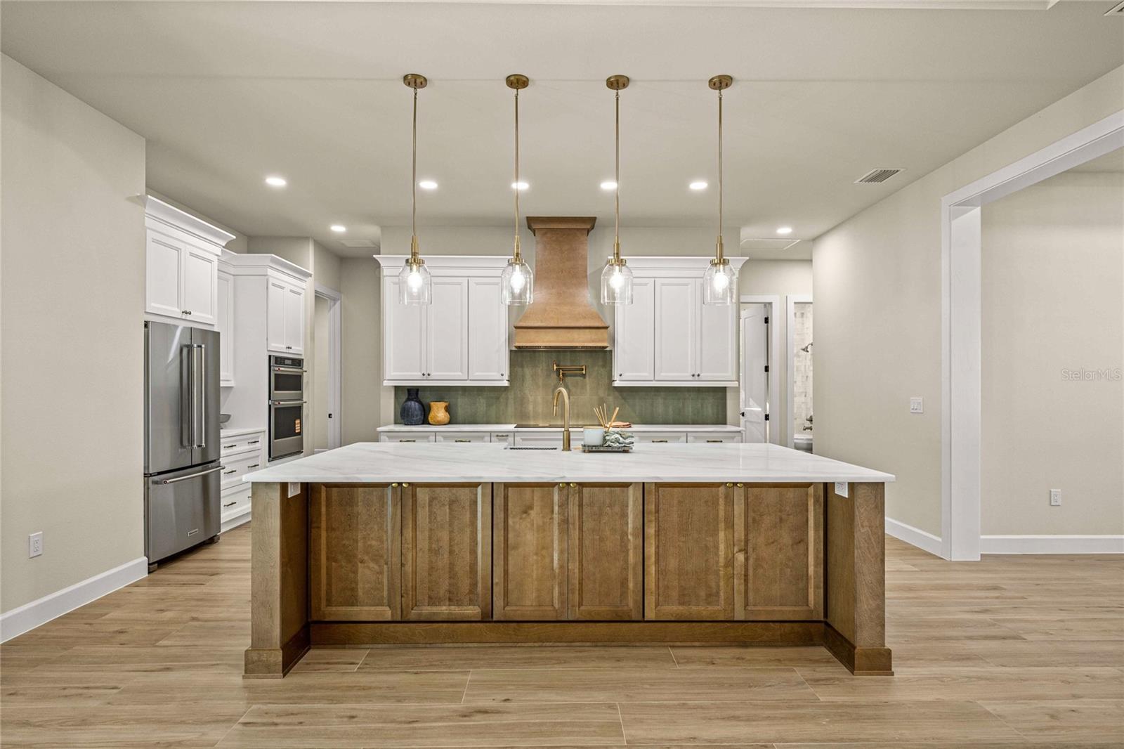 SUMMERSET ESTATE - Residential