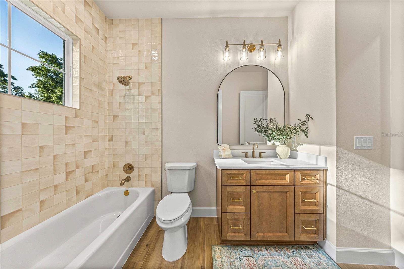 SUMMERSET ESTATE - Residential