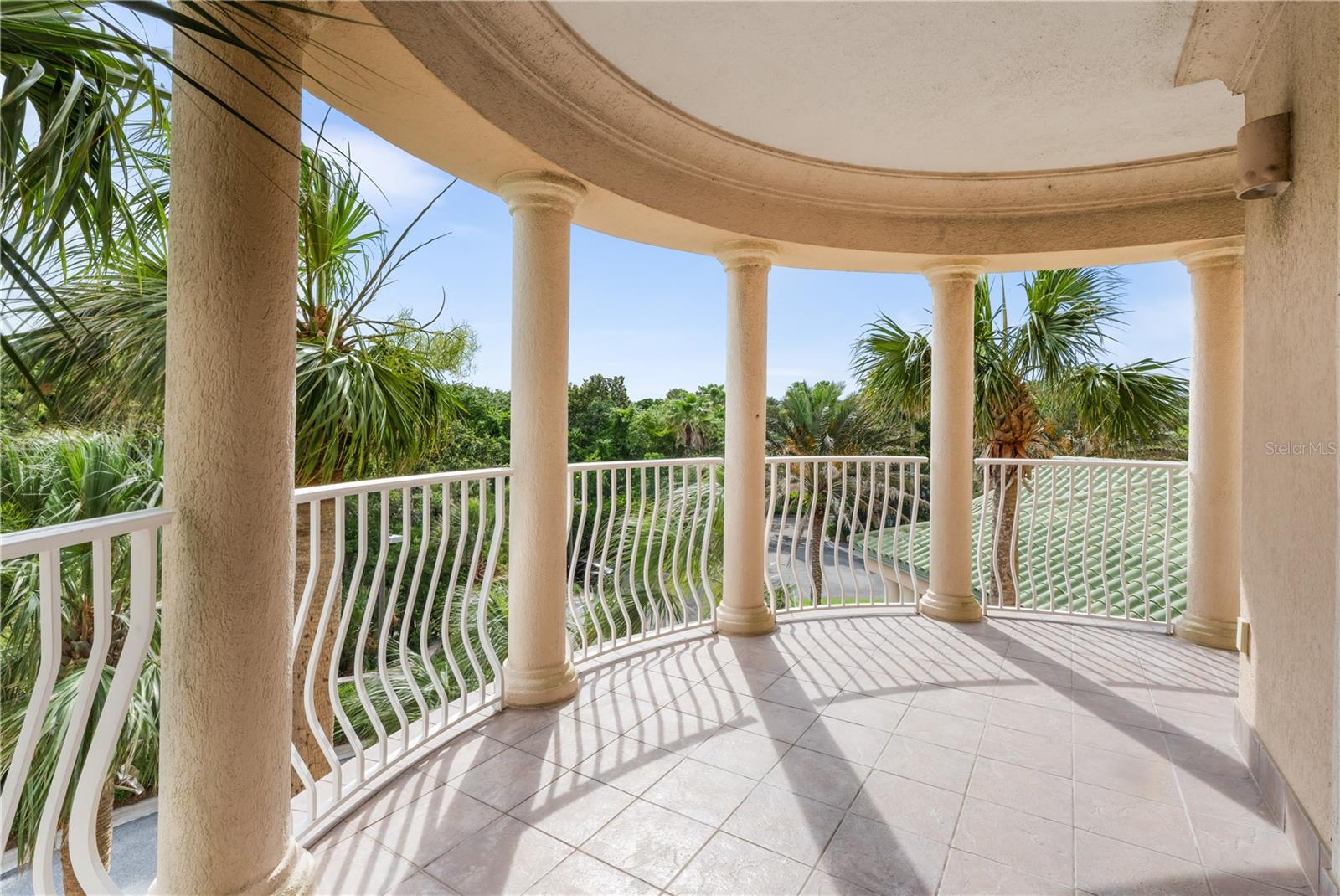 OCEAN CLUB VILLAS SOUTH - Residential