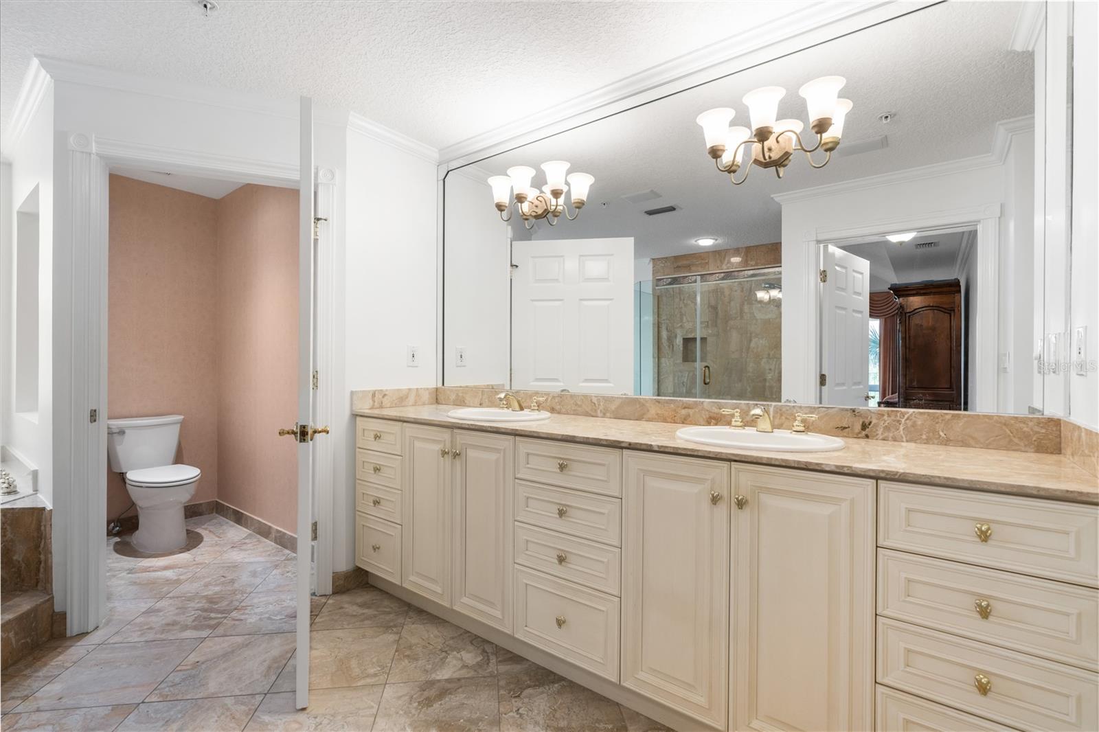 OCEAN CLUB VILLAS SOUTH - Residential