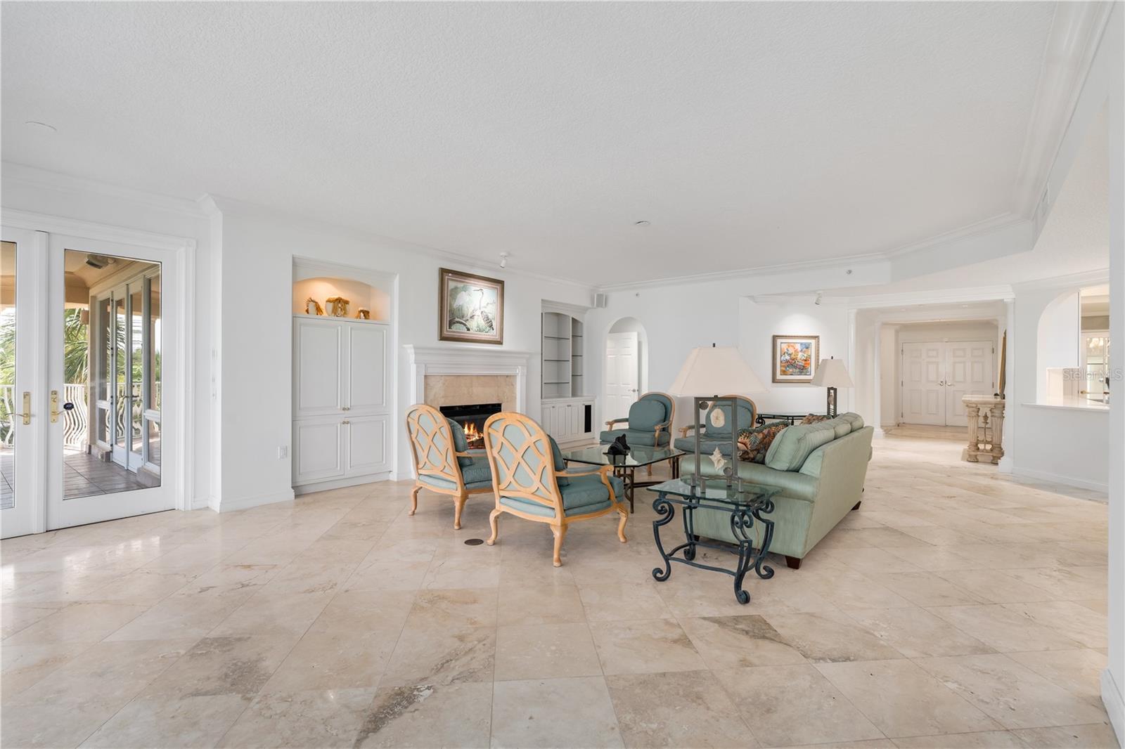 OCEAN CLUB VILLAS SOUTH - Residential