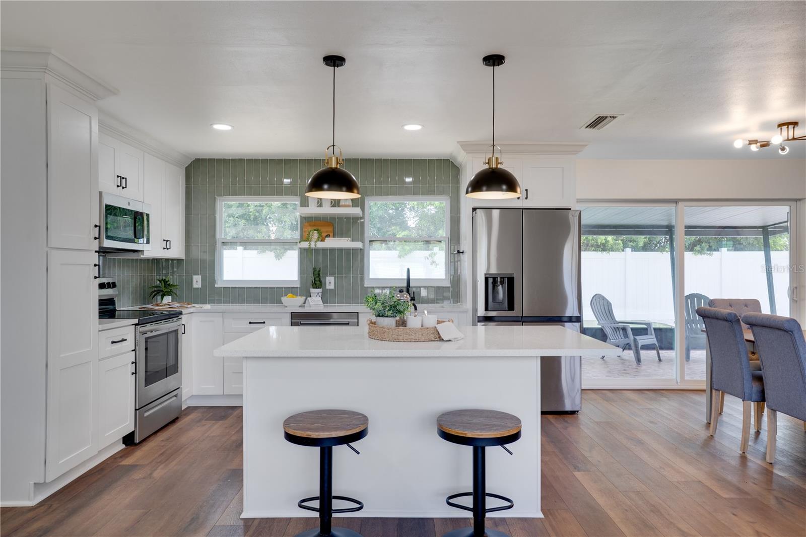 RIDGEWOOD GROVES - Residential