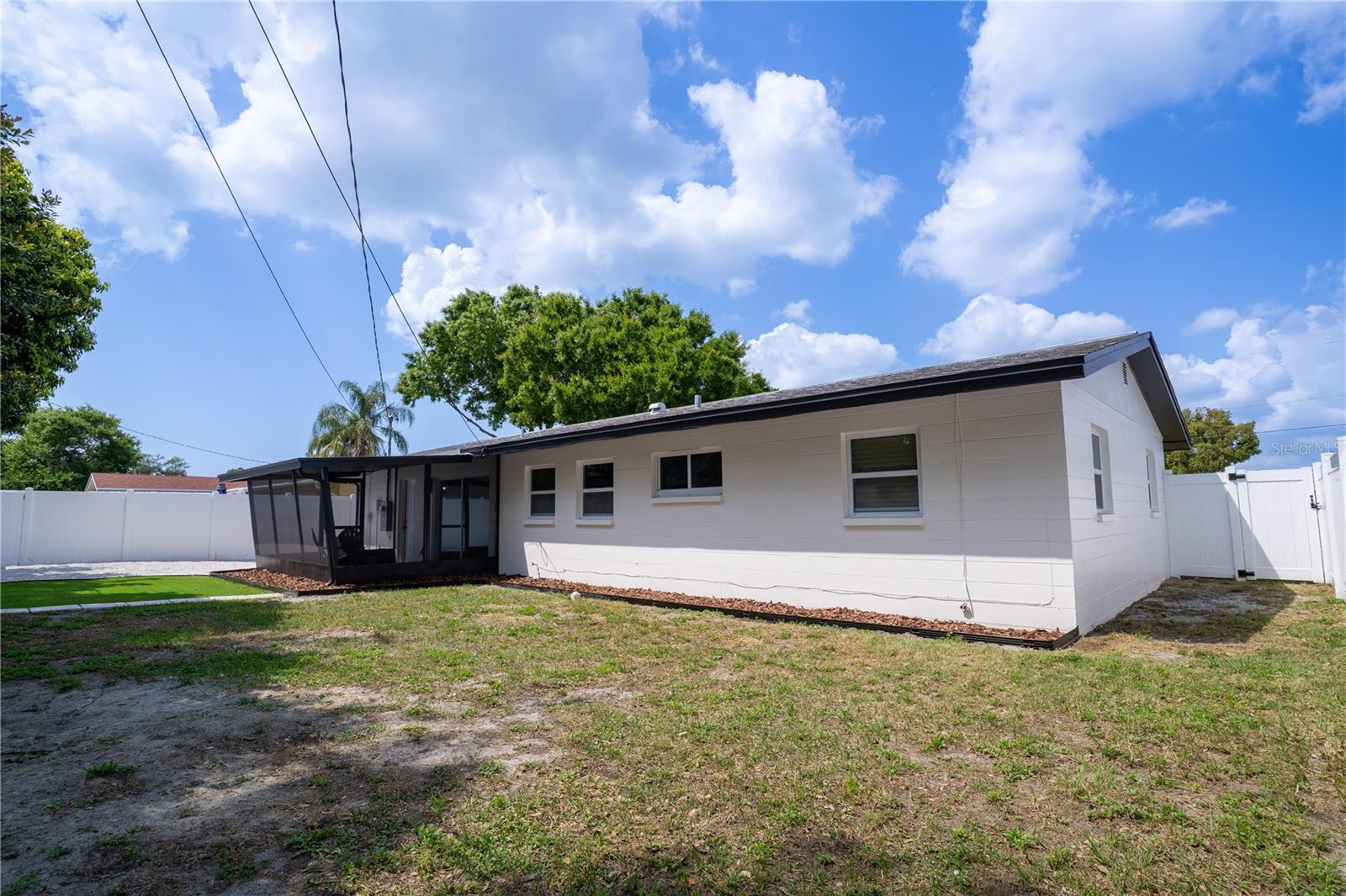 RIDGEWOOD GROVES - Residential