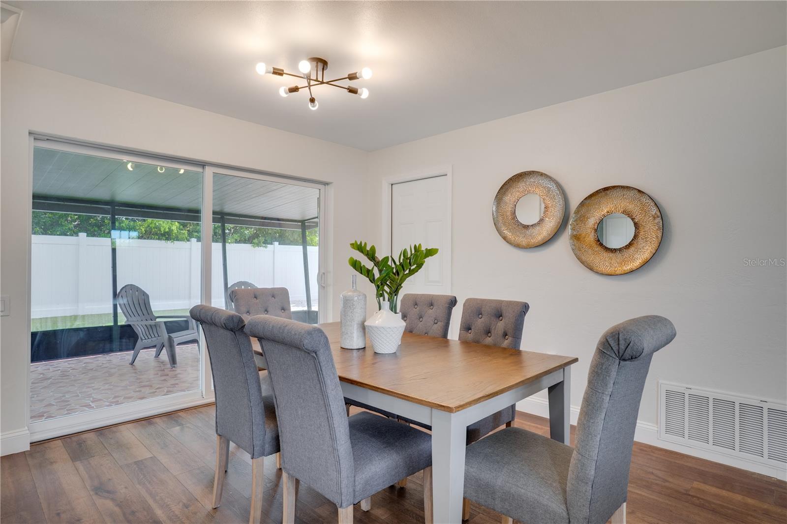 RIDGEWOOD GROVES - Residential