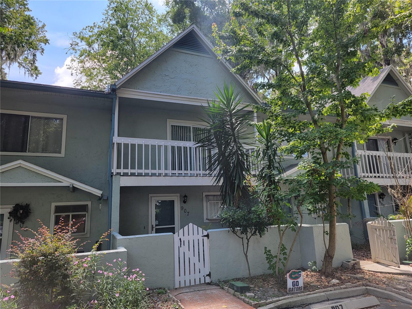 4411 SW 34TH STREET 907