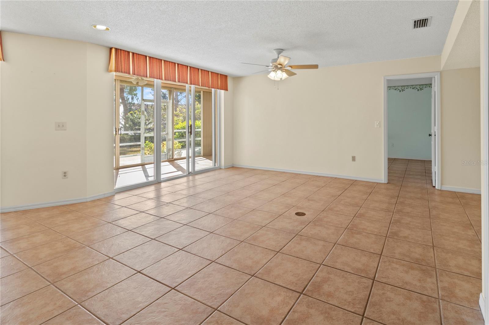 VIZCAYA PH 1,2,3,4,5,7,9,12,13,15&16 - Residential