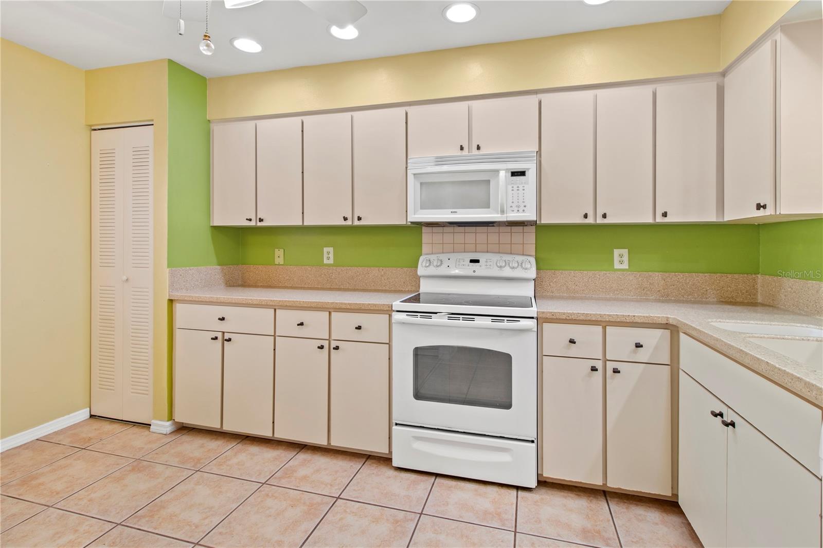 VIZCAYA PH 1,2,3,4,5,7,9,12,13,15&16 - Residential