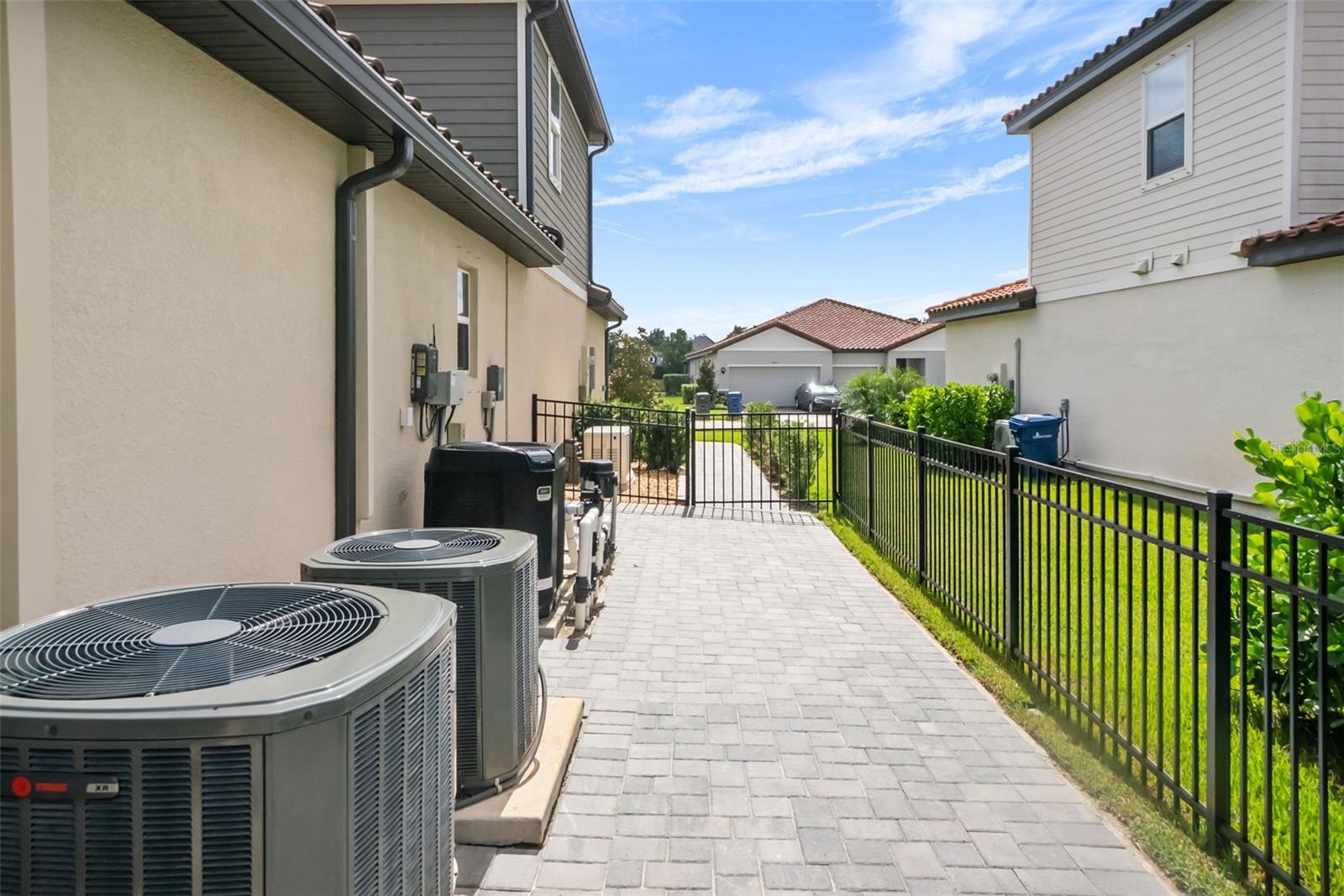 HERON LANDING - Residential