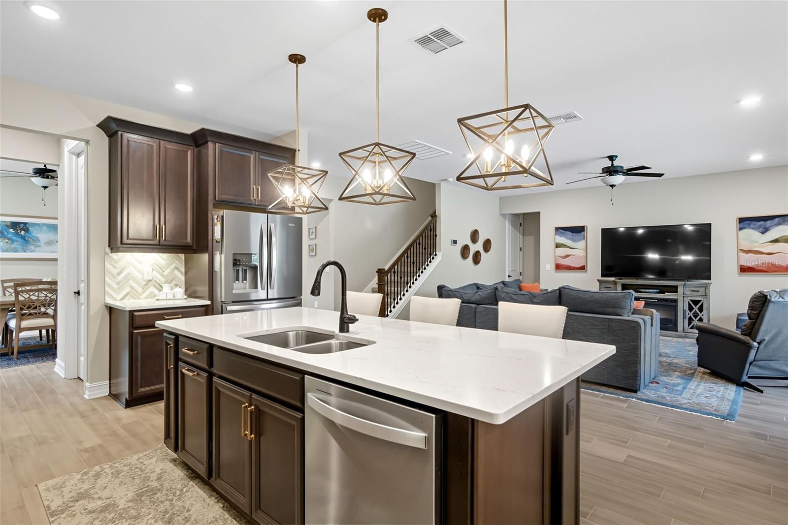 HERON LANDING - Residential