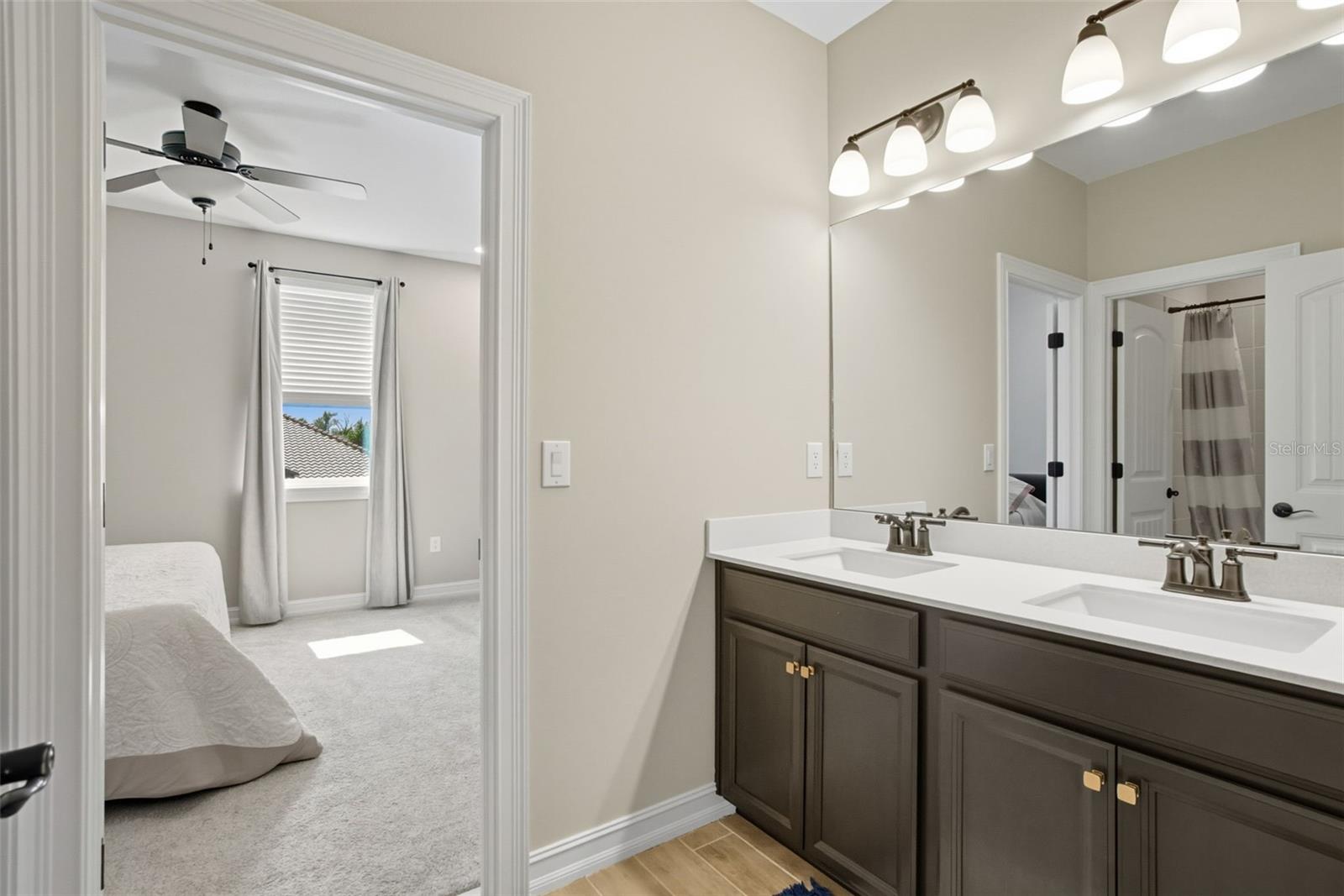 HERON LANDING - Residential