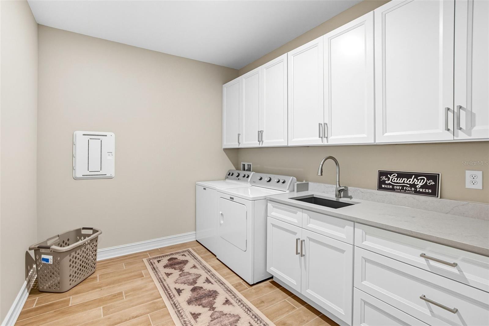 HERON LANDING - Residential