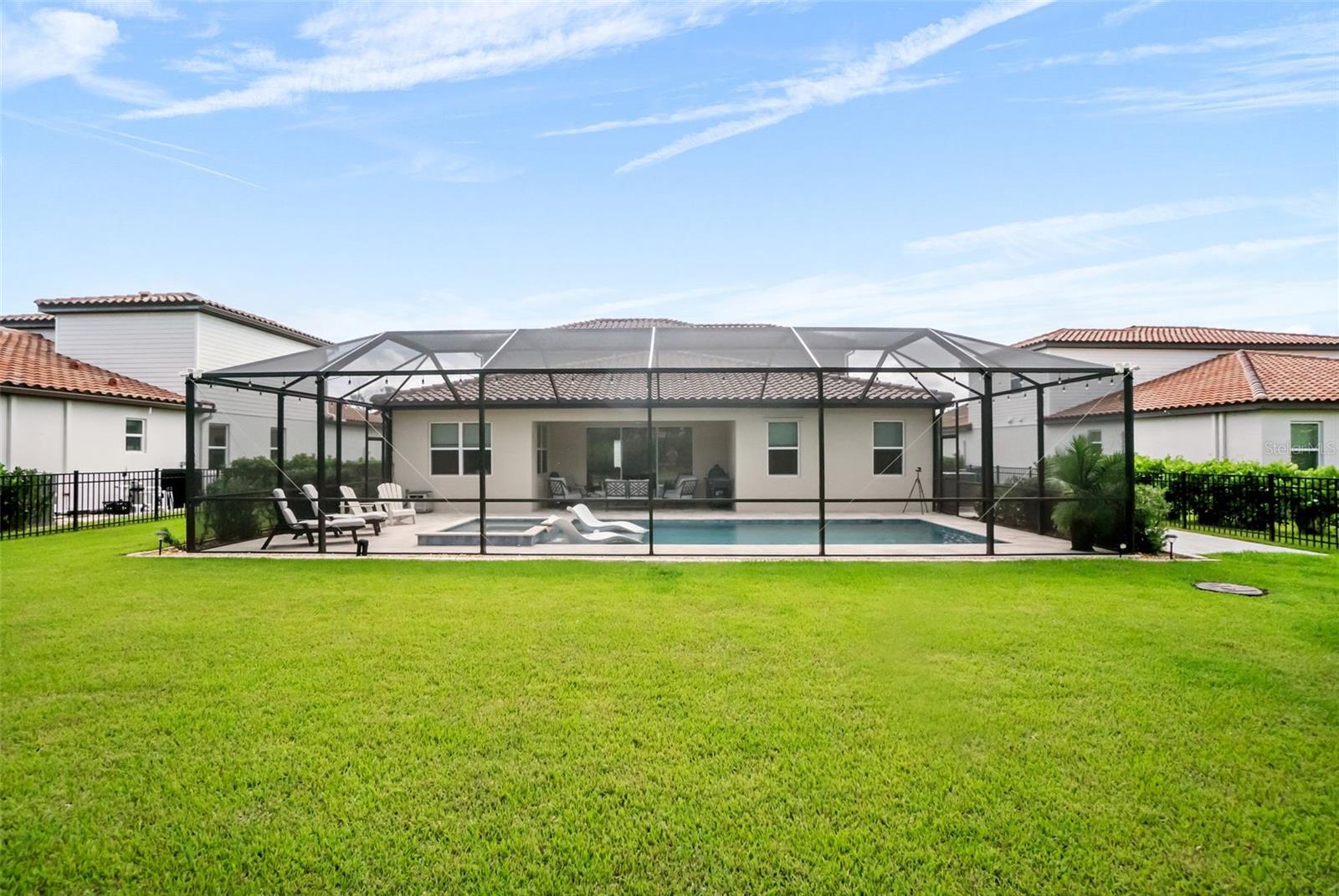 HERON LANDING - Residential
