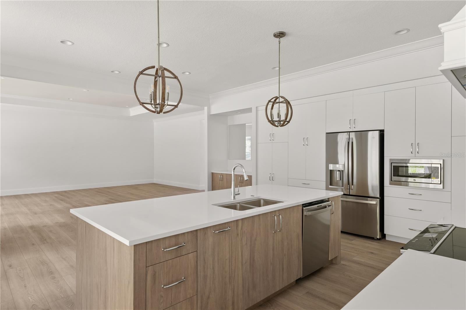 SANCTUARY GOLF ESTATES - Residential